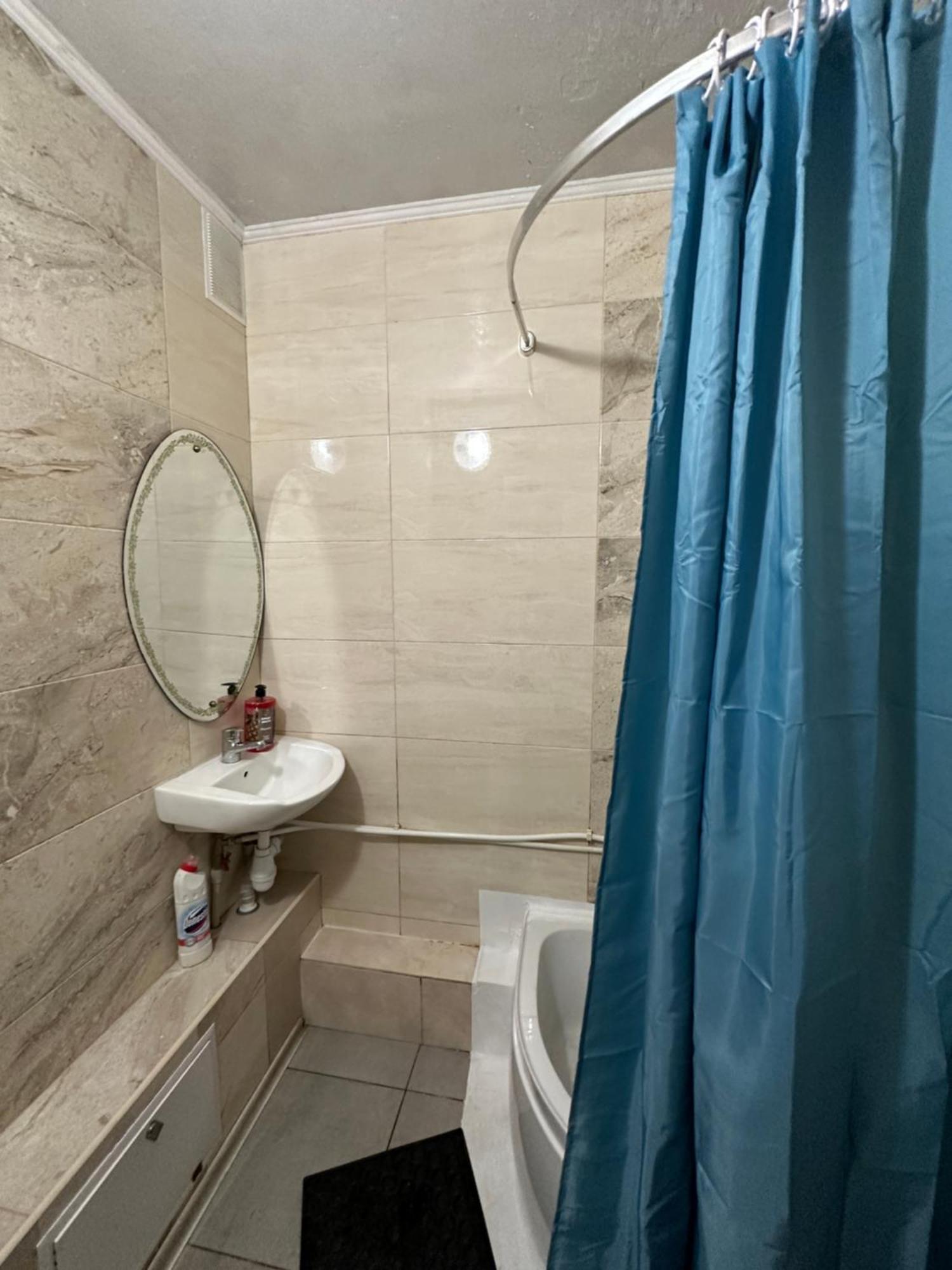 Ararat-Poznyaki Hostel كييف المظهر الخارجي الصورة
