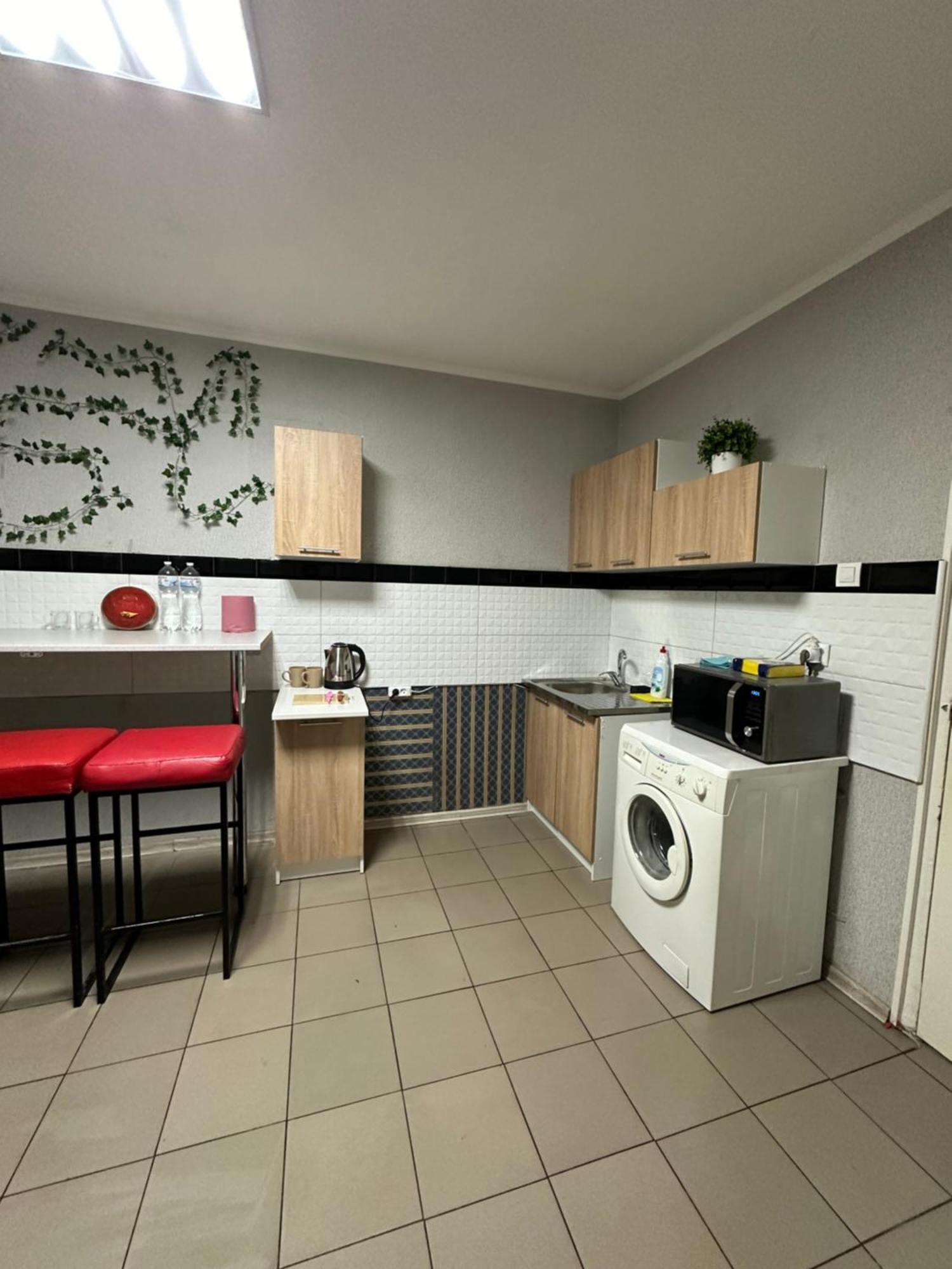Ararat-Poznyaki Hostel كييف المظهر الخارجي الصورة